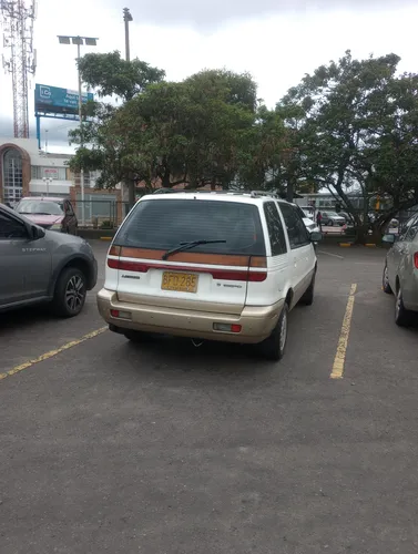 Mitsubishi Expo 2.4l 4x2