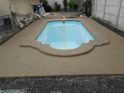 Imagen 3 de 10 de Revestimiento Fulget Y Borde De Hormigón Piscinas De Fibra