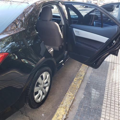 Toyota Corolla Xli 1.8 6m/t