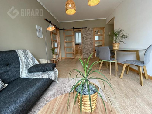 Venta Departamento 3 Ambientes, Reciclado. Zona Plaza Colon