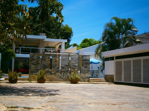 Imagen 10 de 30 de Mk Inmobiliaria Vende Hermosa Posada Ubicada En Choroni, Aragua / 04126968207