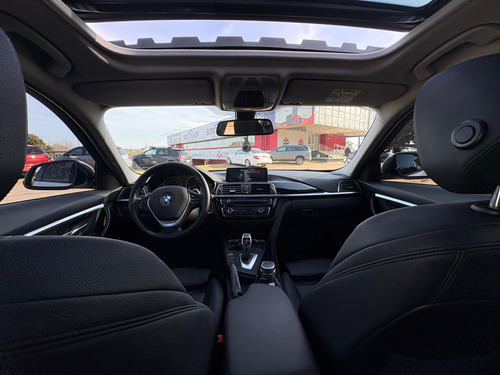 BMW Serie 3 3.0 330i Sedan Sport Line 252cv