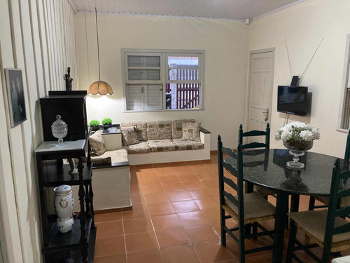 Casa De 3 Quartos, Sendo 1 Suite E 2 Quartos C Banheiro