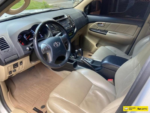 Toyota Fortuner Sr-automática