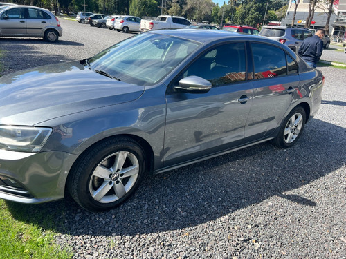 Volkswagen Vento 2.5 Advance Plus 170cv Tiptronic