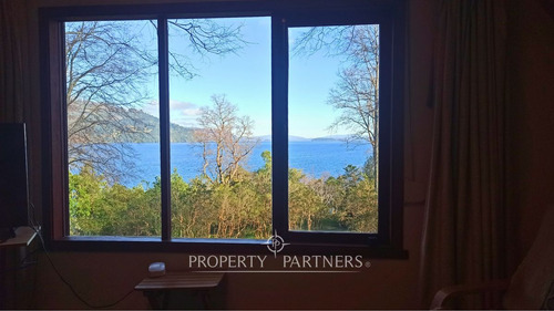 Gran Casa Orilla De Lago Calafquen