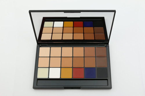 18 Part Foundation/concealer Palette #kjb Maquillaje Crema