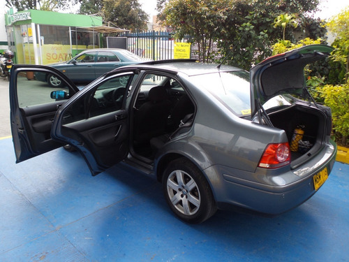 Volkswagen Jetta 2.0 Trendline