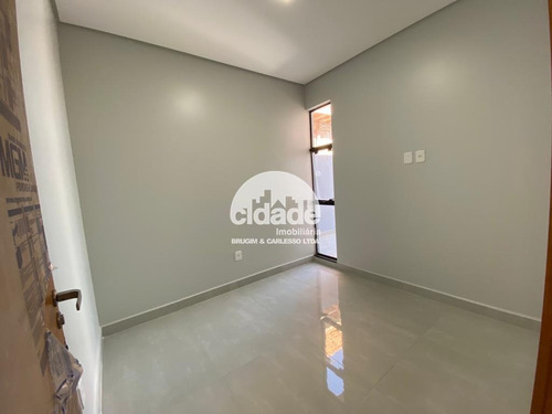 Imagem 3 de 12 de Casa Residencial À Venda, 2 Quartos, 1 Suíte, 2 Vagas, Florais Do Parana - Cascavel/pr - 13347