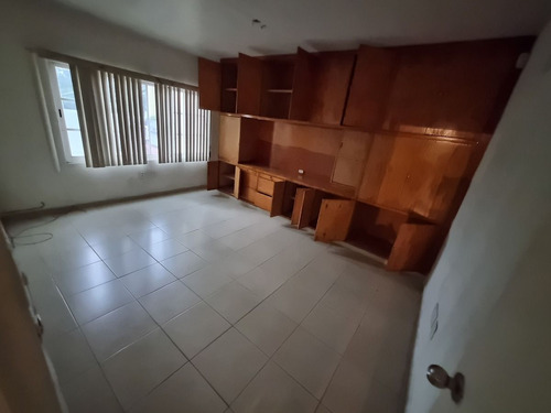 Ubicadisimas Y Excelentes Oficinas Y/o Consultorios En Renta En Lindavista