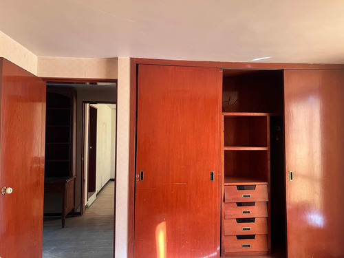 Vendo Casa En Esquina Con Uso Comercial En Jardín Balbuena