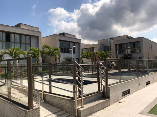 Imagem 1 de 9 de Condominio De Casas, Mata Da Praia - Es - Ca0037_imv