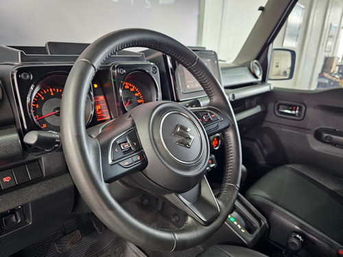 Suzuki Jimny Sierra 4style Allgrip 1.5 16v Aut.