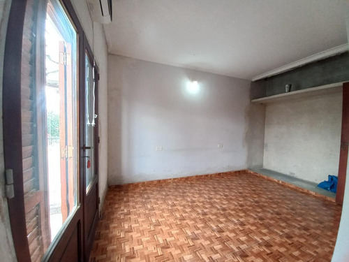 Imagen 10 de 27 de Casa 3 Dormitorios - Barrio El Carmen - Berisso-123 31 Y 32