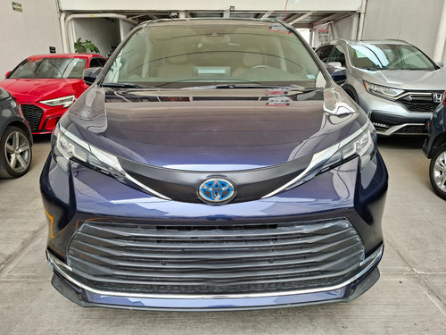 Toyota Sienna 2.5 Limited At hibrida