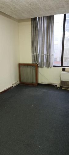 Hipolito Yrigoyen 850, Capital Federal ¡oficina En Alquiler!