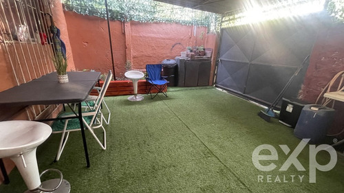 En Venta Casa Cercana A Mall Tobalaba