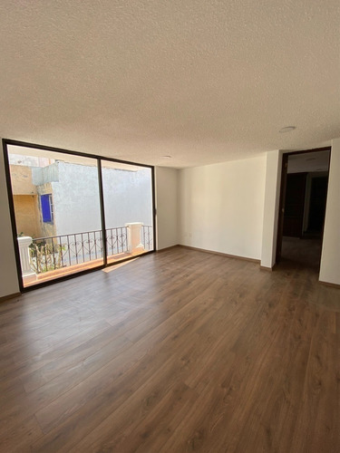 Imagen 20 de 22 de Casa En Venta Totalmente Remodelada Con 3 Recs En Barrio Del