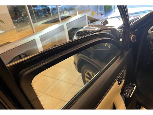 Toyota Hilux SW4 2.8 D-4D TURBO DIESEL DIAMOND 7L 4X4 AUTOMÁTICO