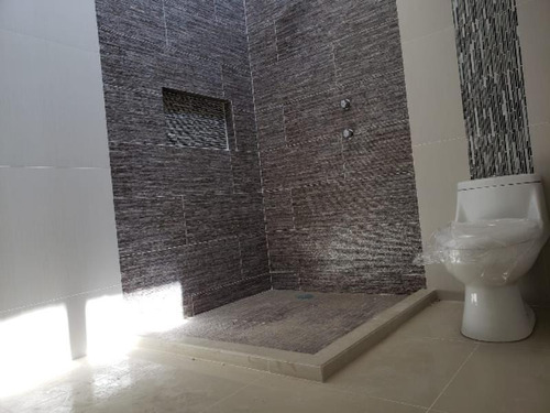 Imagen 4 de 12 de Casa Sola En Venta Fracc. Villas De La Salle
