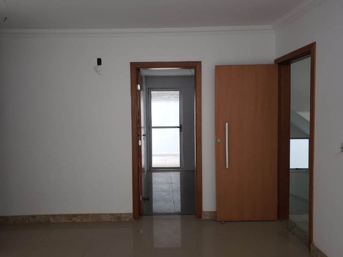 Imagem 4 de 9 de Excelente Área Privativa No Bairro Planalto 03 Quartos 02 Vagas!! - 21458