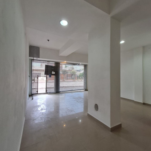Imagen 2 de 4 de Local En Venta En Florencio Varela