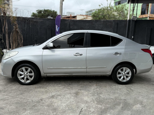 Nissan Versa 1.6 SL 16V FLEX 4P MANUAL