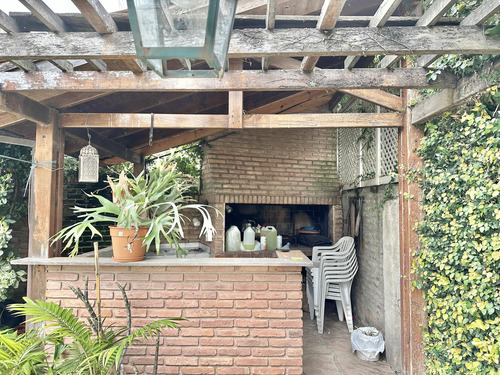 Espectacular Casa En Acassuso De Av. Libertador Al Rio.
