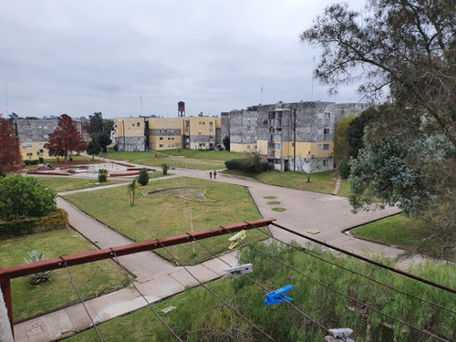 Imagen 2 de 12 de Inmobiliaria Rias Altas Vende Muy Prolijo Apartamento De 3 Dormitorios En Complejo América