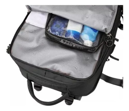 Mochila Executiva Com Bolso Para Tênis - Ótima Qualidade