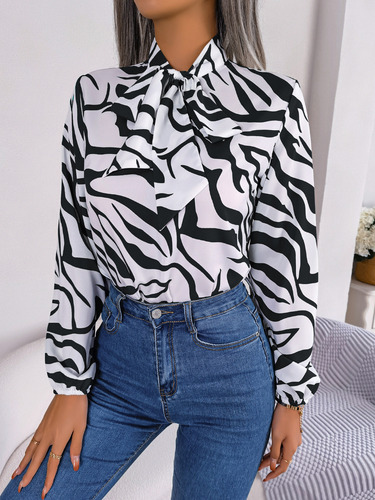 Top Camisero Elegante A Rayas De Manga Larga Con Lazo Torcid