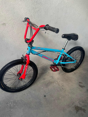 Bicicleta Rodado 20 Venzo Cube Freestyle Bmx Niño R20 Driver