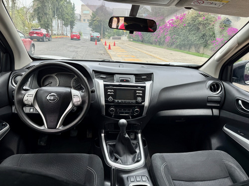 Nissan NP300 Frontier 2.5 Le Aa Mt