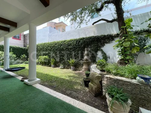 Casa En Venta En Col. Valle Alto, Mty
