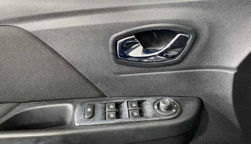 Imagen 8 de 15 de 117202 - Renault Captur 2018 Con Garantía