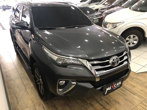 Toyota Hilux Sw4 2.8 Srx 4x4 7 Lugares 16v Turbo