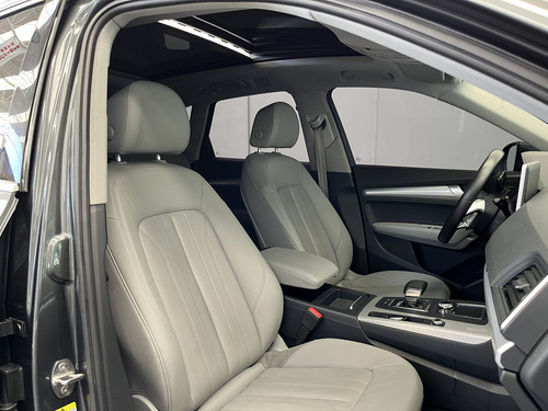 Audi Q5 2.0 L T Select Dsg