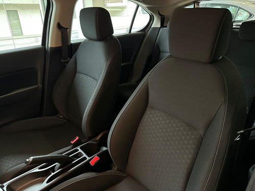 Honda City Hatchback LX 1.5 Flex 16V Aut.