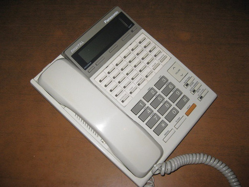 Telefono Digital Panasonic Modelo Kx-t7230 Con Envio