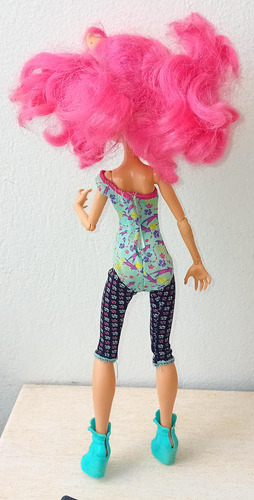 Muñeca Monster High Howleen Wolf Dance Class (Usado)