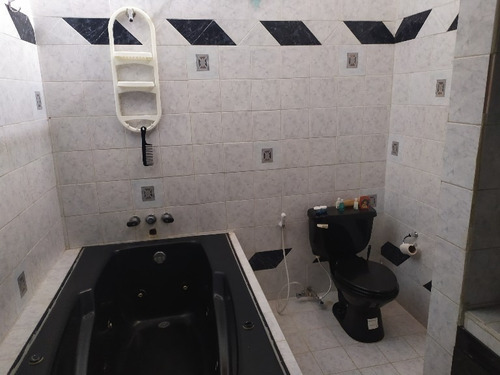 Imagen 18 de 24 de Nestor Moreno Vende Casa En Naguanagua Lemc-398