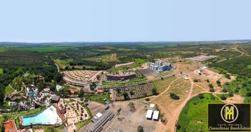 Imagem 11 de 15 de Lotes Parcelados Lagoa Golden Park 300 Metros - Lote A Venda No Bairro Setor Lagoa Quente - Caldas Novas, Go - Lotes-a-prestacao-lagoa-g
