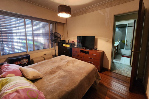 Venta Casa 5 Ambientes En Bernal - Apto Credito