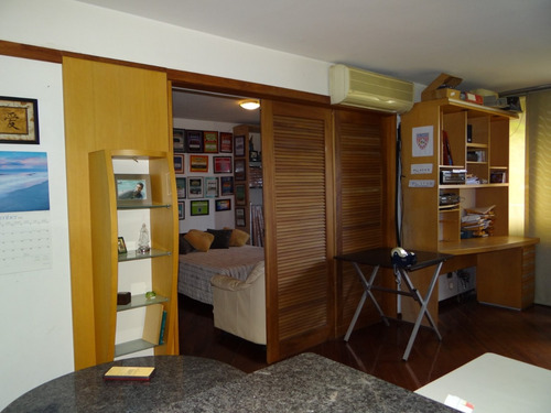 Apartamento En Venta En La Alta Florida 56mts2/1h/1b/1e + 3 Cuartos Hobby 45mts2. Mem
