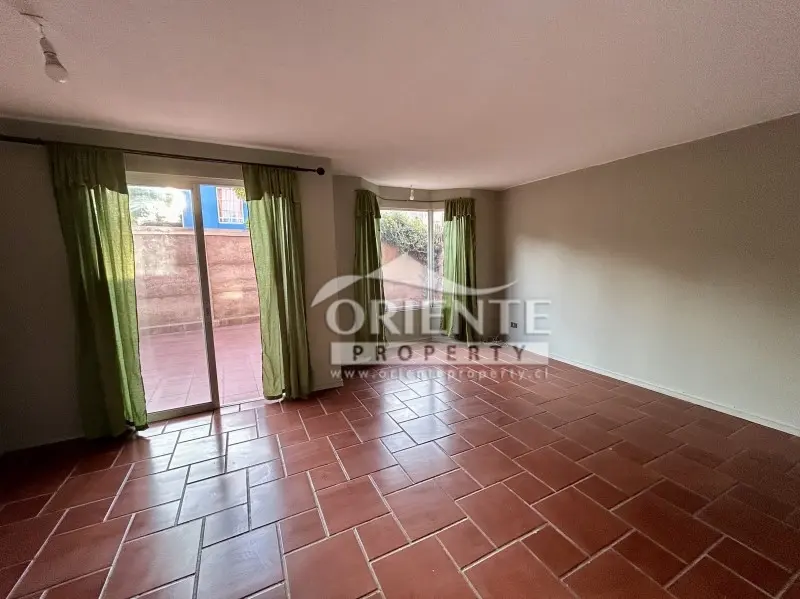 Imagen 3 de 27 de Valle Lo Campino, Condominio Seguro Casa Remodelada