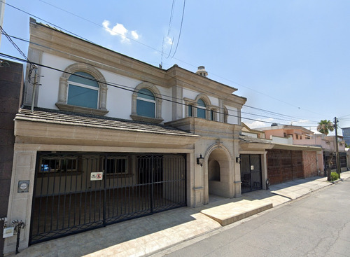 Venta De Casa En San Nicolas De Los Garza