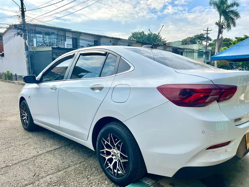 Chevrolet Onix 1.0T Premier Sedan At