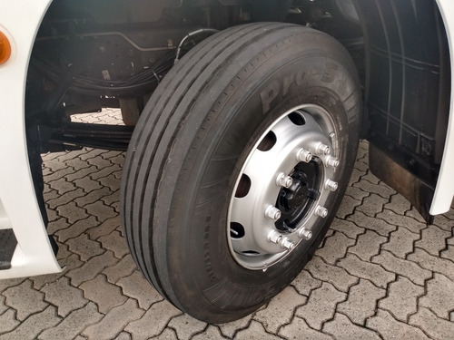 Volkswagen Constellation 19.320 4x2
