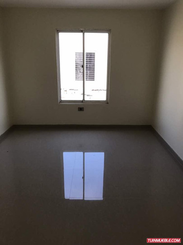 Imagen 5 de 9 de Townhouses En Venta Ciudad Real Barcelona