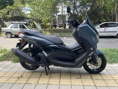 Yamaha N-max 2023